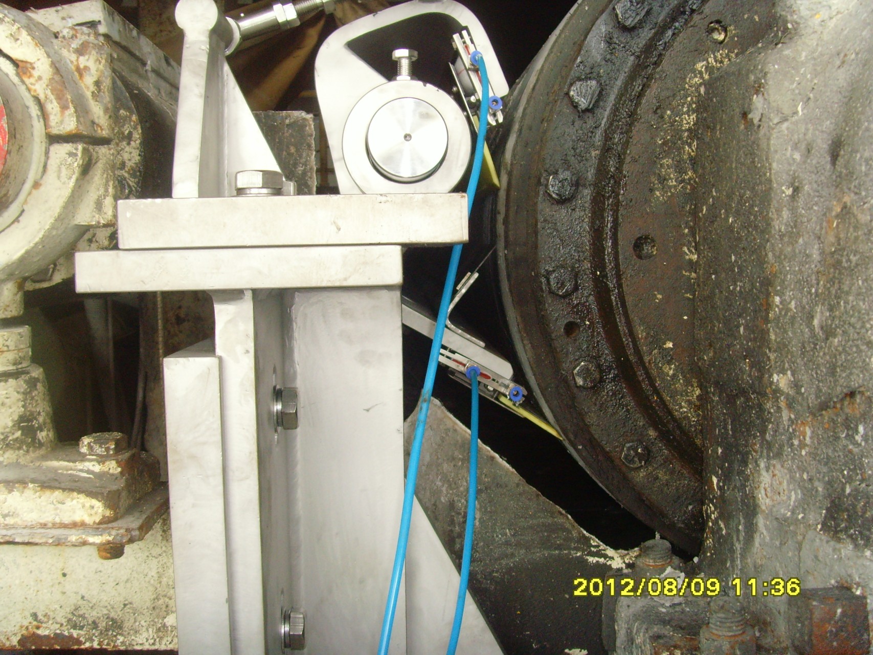 真空滚轮双刮刀