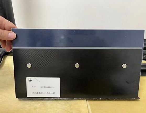 可拉出式医生刀架